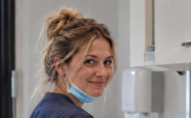 Élodie B., assistante dentaire